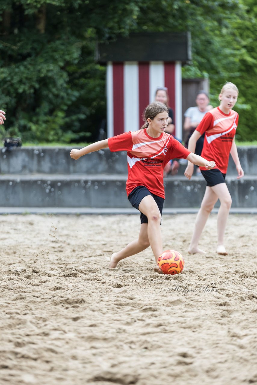 Bild 54 - wBJ/wCJ Beachsoccer Cup